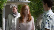 Marian (Sibylle Canonica, M.) ist geschockt: Bei den neuen Gästen handelt es sich um ihre große Liebe Richard (Michael Fitz, l.) und seinen Sohn Fernando (Emanuel Fitz, r.). Marian (Sibylle Canonica, M.) ist geschockt: Bei den neuen Gästen handelt es sich um ihre große Liebe Richard (Michael Fitz, l.) und seinen Sohn Fernando (Emanuel Fitz, r.).