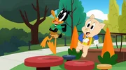 v.li: Daffy Duck, Porky Pig