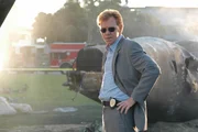 Die Ursache für den Flugzeugabsturz ist bald geklärt, doch wo kommen die Schecks im Wert von mehreren Milliarden Dollar her, die sich an Bord befanden? Lt. Horatio Caine (David Caruso) ermittelt ... Die Ursache für den Flugzeugabsturz ist bald geklärt, doch wo kommen die Schecks im Wert von mehreren Milliarden Dollar her, die sich an Bord befanden? Lt. Horatio Caine (David Caruso) ermittelt ...