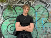 Looksmaxxer und Influencer Austin Wayne bietet Selbstoptimierungs-Coachings an.
