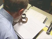 Der Brief mit der L&ouml;segeldforderung wird Jahre sp&auml;ter nach dem Verschwinden des Brauerei-Erben noch einmal unter die Lupe genommen.