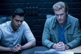 Duffer (Hasan Minhaj, l.); Sebastian (Sam Heughan, r.)
