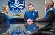 (v.l.n.r.) Commander Kelly Grayson (Adrianne Palicki); Capt. Ed Mercer (Seth MacFarlane); Lieutenant Commander Bortus (Peter Macon) (v.l.n.r.) Commander Kelly Grayson (Adrianne Palicki); Capt. Ed Mercer (Seth MacFarlane); Lieutenant Commander Bortus (Peter Macon)