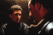 On left: Max Kerkerian (Vincent Cassel) and on right Pierre Niemans (Jean Reno).
