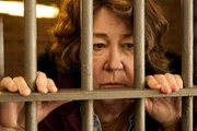 Ruth Clarke (Margo Martindale)