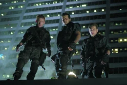 V.l.: Nicholai Ginovaeff (Zack Ward), Carlos Olivera (Oded Fehr) und Yuri Loginova (Stefen Hayes)