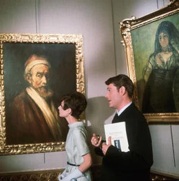 Nicole (Audrey Hepburn, l.) verliebt sich in Simon Dermott (Peter O'Toole, r.), der sich einen irrwitzigen Plan ausdenkt, um die Familienehre zu retten ...