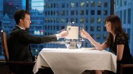 Anastasia Steele (Dakota Johnson) und Christian Grey (Jamie Dornan) geben sich noch eine Chance.