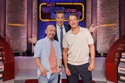 Wer weiss denn sowas XXL; Teamkapitäne Bernhard Hoëcker und Wotan Wilke Möhring; Moderator Kai Pflaume Wer weiss denn sowas XXL; Teamkapitäne Bernhard Hoëcker und Wotan Wilke Möhring; Moderator Kai Pflaume
