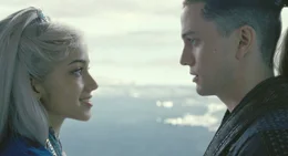 Verlieben sich ineinander: Doch dann muss Prinzessin Yue (Seychelle Gabriel, l.) zu Sokkas (Jackson Rathbone, r.) Entsetzen ihr Leben geben, um ihr Volk zu retten ...