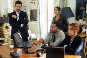 V.l.: Eric (Luke Roberts), Zara (Nazneen Contractor), Oliver (Brandon Jay McLaren) und Maxine (Sarah Greene)