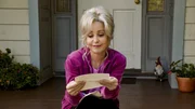Connie "Meemaw" Tucker (Annie Potts)