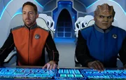 Gordon (Scott Grimes, l.); Bortus (Peter Macon, r.) Gordon (Scott Grimes, l.); Bortus (Peter Macon, r.)