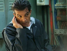 Steht Keith Ripley bei einem Coup bei - doch eigentlich verfolgt er einen ganz anderen Plan: Gabriel Martin (Antonio Banderas) ...