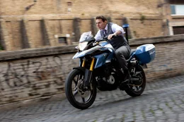 Ethan Hunt (Tom Cruise)
