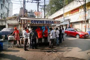 Der „Govind’s Dosa Stand“ ist ein Mekka für Feinschmecker in der Altstadt von Hyderabad. Der „Govind’s Dosa Stand“ ist ein Mekka für Feinschmecker in der Altstadt von Hyderabad.