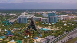 Dutzende Themenparks buhlen in Orlando um Besucher. Rekordverd&auml;chtige Achterbahnen und Attraktionen sollen die Massen anziehen.