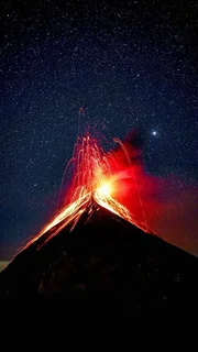 Vulkanausbruch +++ Die Verwendung des sendungsbezogenen Materials ist nur mit dem Hinweis und Verlinkung auf RTL+ gestattet. +++