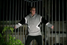 Genau wie einige andere VIPs ger&auml;t auch Justin Bieber (Justin Bieber) ins Visier eines furchtbaren M&ouml;rders ...