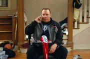 Für Doug (Kevin James) läuft es alles andere als rosig, als sich auch noch seine Eltern spontan ankündigen ... Für Doug (Kevin James) läuft es alles andere als rosig, als sich auch noch seine Eltern spontan ankündigen ...