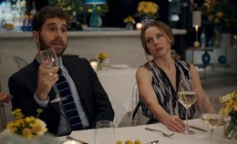 Alice (Kristen Bell) und Paul (Ben Platt)