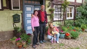 Von links: Renate, Detlef, Sara und Melina.Von links: Renate, Detlef, Sara und Melina.