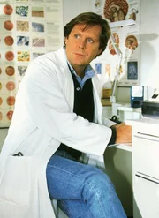 Sigmar Solbach als Dr. Stefan Frank