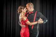Katja Kaiser (Andrea Weinzierl), Alex Zaglmaier (Günther Weinzierl).