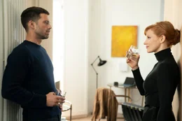 Die beiden CIA-Agenten Nick (Sebastian Stan) und Mace (Jessica Chastain) waren schon lange eng befreundet, bevor sie sich bei einer gemeinsamen Mission in Paris k&ouml;rperlich n&auml;herkommen.