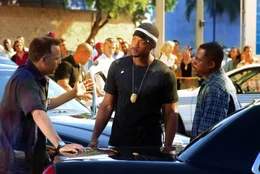Mike Lowrey (Will Smith, Mi.) und Marcus Burnett (Martin Lawrence, re.)