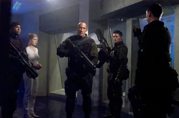 Als die Gruppe der Space Marines die Forschungsstation auf dem Mars erreicht, wird ihnen schnell klar, dass die Wissenschaftler mit ihren Experimenten ungewollt das Tor zur H&ouml;lle aufgeschlagen haben. F&uuml;r Sarge (Dwayne "The Rock" Johnson, M.) und seinen Mannen beginnt ein grausamer Feldzug ...