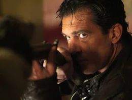 Steht er wirklich auf der Seite von Keith Ripley? Gabriel Martin (Antonio Banderas) ...
