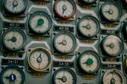 Messanzeigen f&uuml;r die Reaktorsteuerst&auml;be im Kernkraftwerk Tschernobyl.
