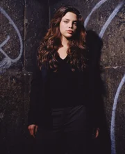 Aiden Burn (Vanessa Ferlito)
