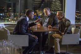 Will Smith (Dr. Bennet Omalu), Alec Baldwin (Dr. Julian Bailes), Arliss Howard (Dr. Joseph Maroon).