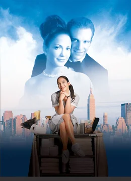 Marisa (Jennifer Lopez, l.) lebt als allein erziehende Mutter in der Bronx und arbeitet in Manhattan als Zimmerm&auml;dchen in einem Luxushotel. Durch Zufall trifft sie dort auf Christopher Marshall (Ralph Fiennes, r.), einen der begehrtesten Junggesellen New Yorks. Das Schicksal nimmt seinen Lauf ...