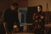 Lisa (Astrid Morberg) erzählt Aron (Arvin Kananian) von ihren Entdeckungen. Doch er glaubt ihr nicht.