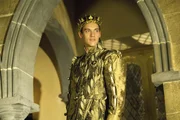 Obwohl noch sehr jung, kann sich König Henry VIII. (Jonathan Rhys Meyers) gegen seine Widersacher durchsetzen ... Obwohl noch sehr jung, kann sich König Henry VIII. (Jonathan Rhys Meyers) gegen seine Widersacher durchsetzen ...