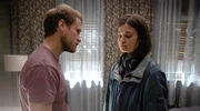 Iven (Anton Spieker, li.) und Wienke (Philine Schm&ouml;lzer, re.) verbindet eine schmerzhafte Vergangenheit.