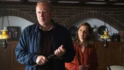 Antje Mertins (Lena Stolze) hilft Borowski (Axel Milberg) auf die Sprünge