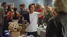 Mark Wahlberg (John Bennett)
