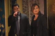 LAW & ORDER: SPECIAL VICTIMS UNIT -- "Father Dearest" Episode 1321 -- Pictured: (l-r)