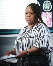 Chandra Wilson (Dr. Miranda Bailey).