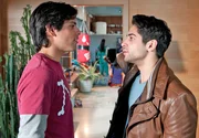 Luca Petrassi (Daniel Popart, links) und Marco Petrassi (Daniel Rodic).