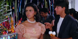Anna (Suchitra Krishnamoorthi, l.) und Sunil (Shah Rukh Khan, r.)   +++ Die Verwendung des sendungsbezogenen Materials ist nur mit dem Hinweis und Verlinkung auf RTL+ gestattet. +++