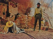 Frank (Henry Fonda, rechts).