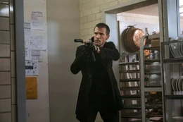 The Hunter (Patrick Heusinger).