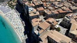 Der Strand von Tropea gilt als einer der sch&ouml;nsten Italiens.