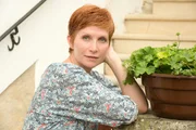 Simone Schumann (Fanny Stavjanik).