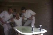 Charles Bronson / Michael Peterson (Tom Hardy, m)